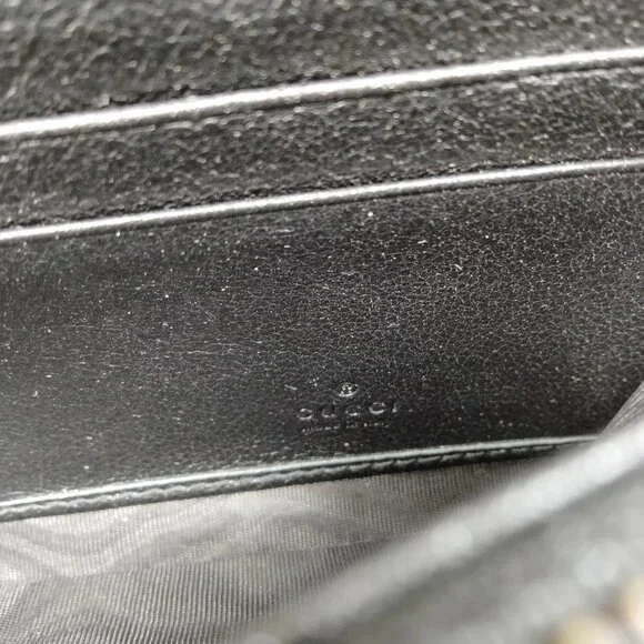 Authentic Gucci Black Leather Wallet on Chain mn530-021526 - Picture 8 of 9